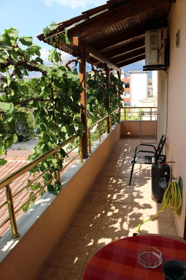 Margarita - Entire House With 4 Bedrooms And Free Parking Gjirokastër Exterior foto